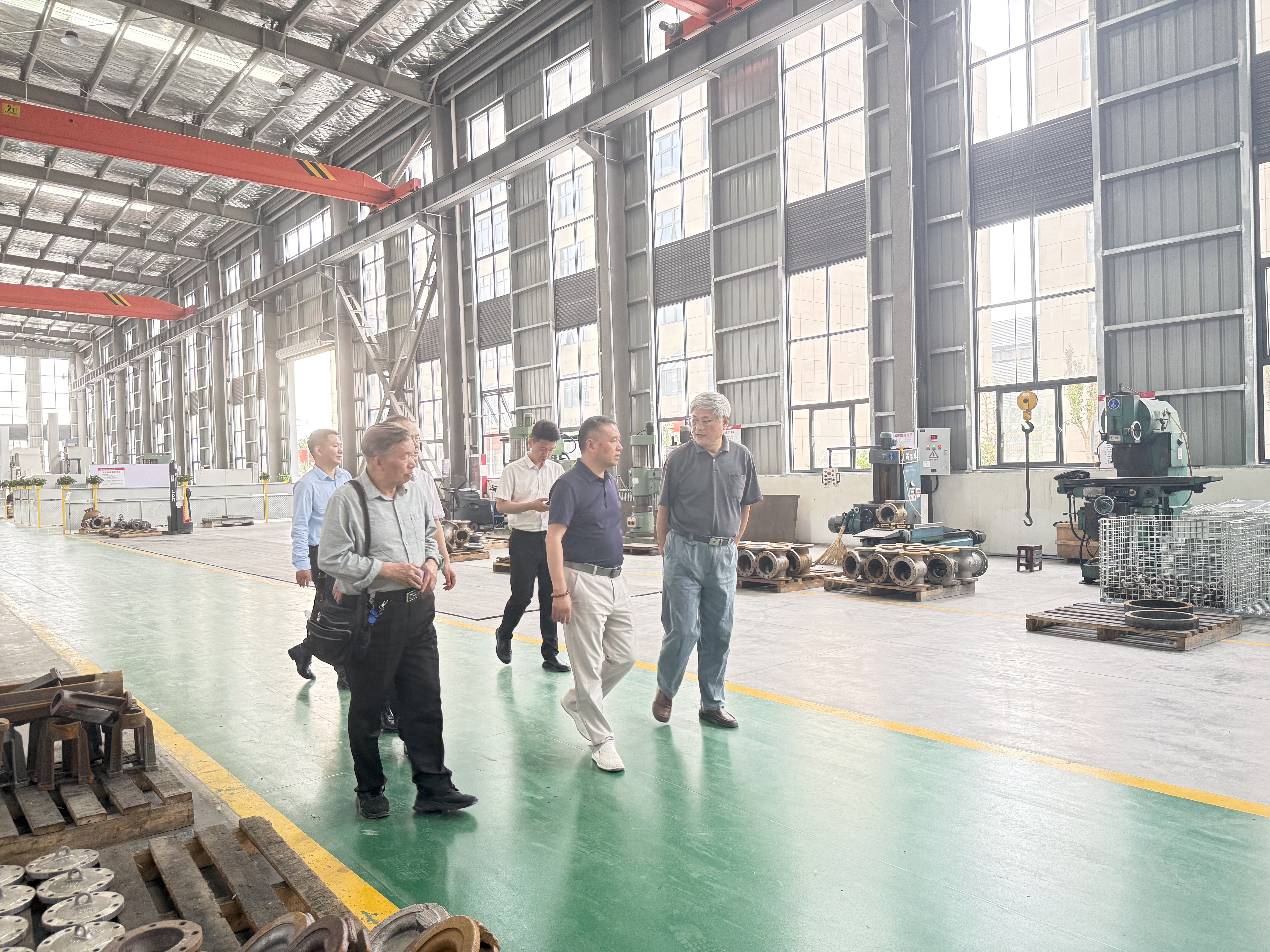 安徽省机械行业联合会会长一行莅临安徽大众阀门集团智能产业园参观指导